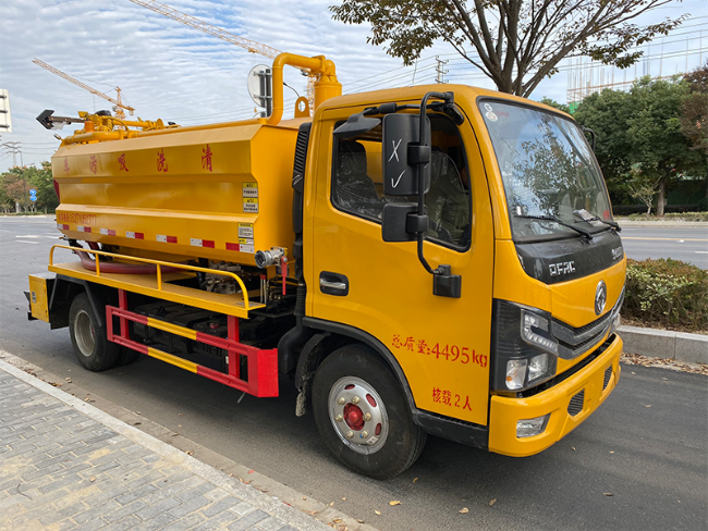江北清洗吸污车